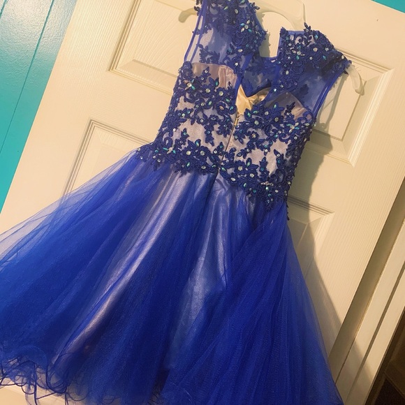 Prom / hoco dress - Picture 3 of 4